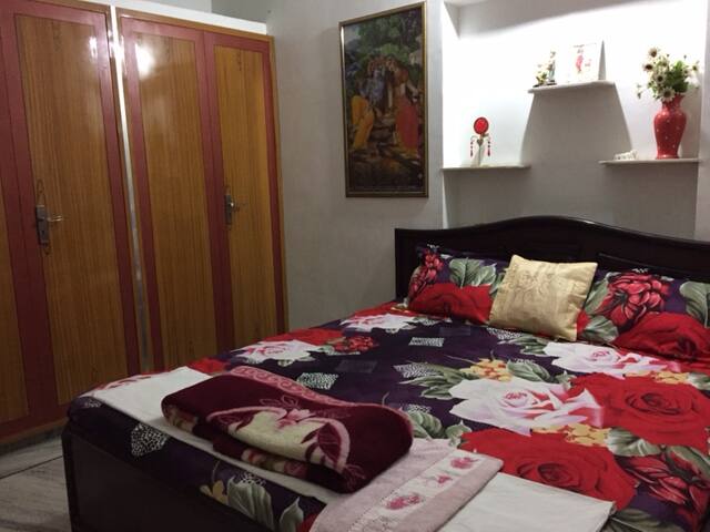 The Royal Homestay, Udaipur 2