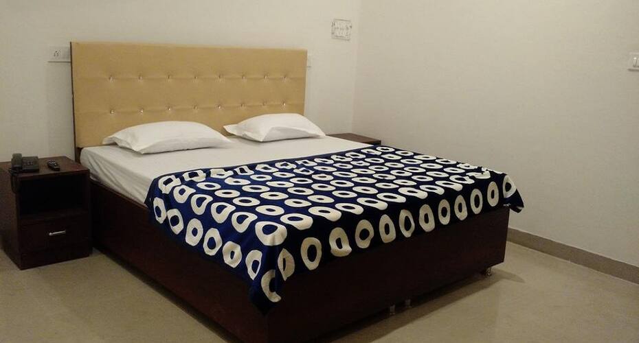 Hotel Greenland, Mohali 2