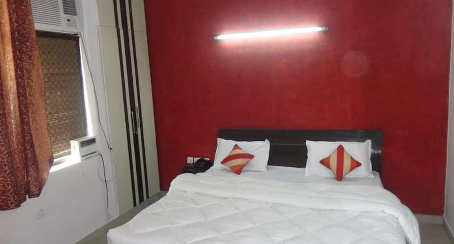Paavni Royal Inn, Noida 2