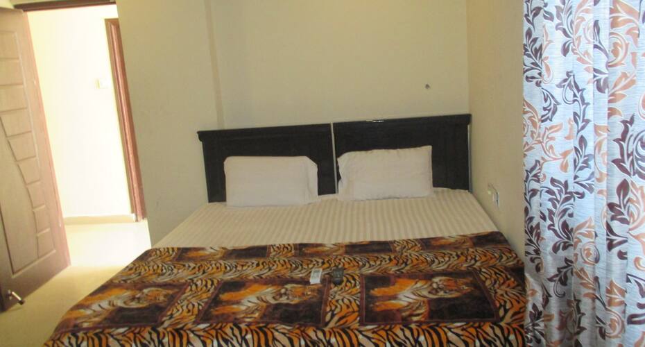 Hotel Meena Grand, Hyderabad 3