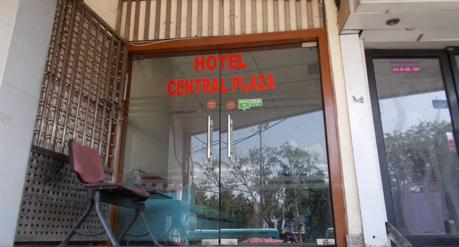 Hotel Central plaza, Gurgaon 2