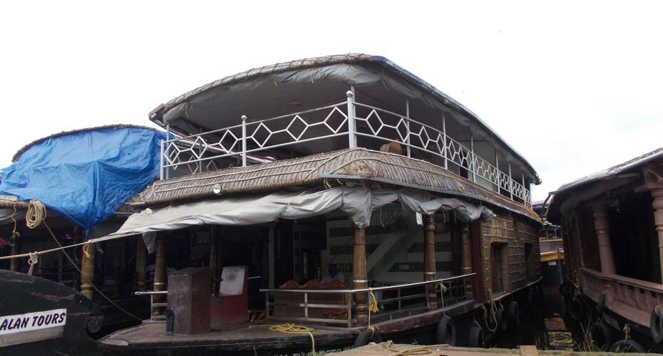 Lake Wonder Cruise - Premium, Alleppey 2