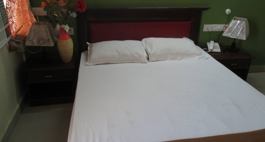 Hotel Crystal Grand, Hyderabad 3