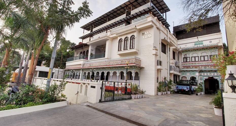 Bonfire Boutique Lake View, Udaipur 1