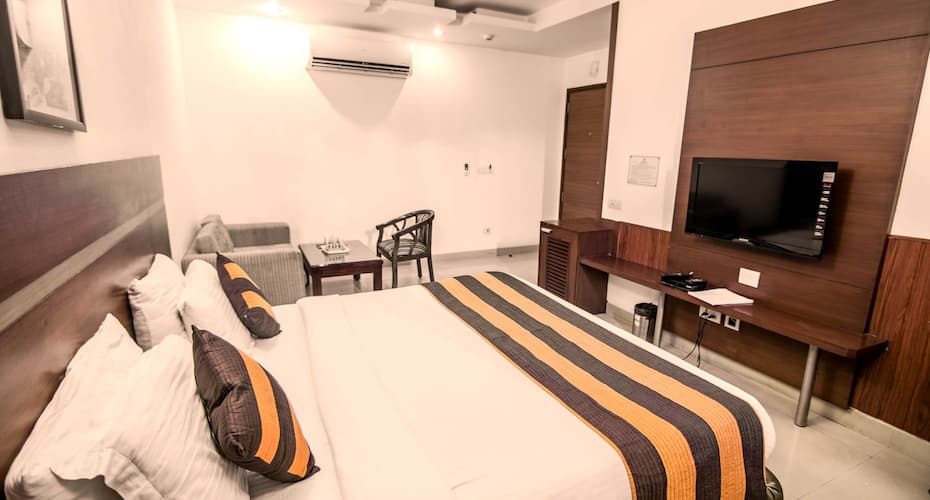 Asian Suites IFFCO Chowk Metro Station, Gurgaon 4