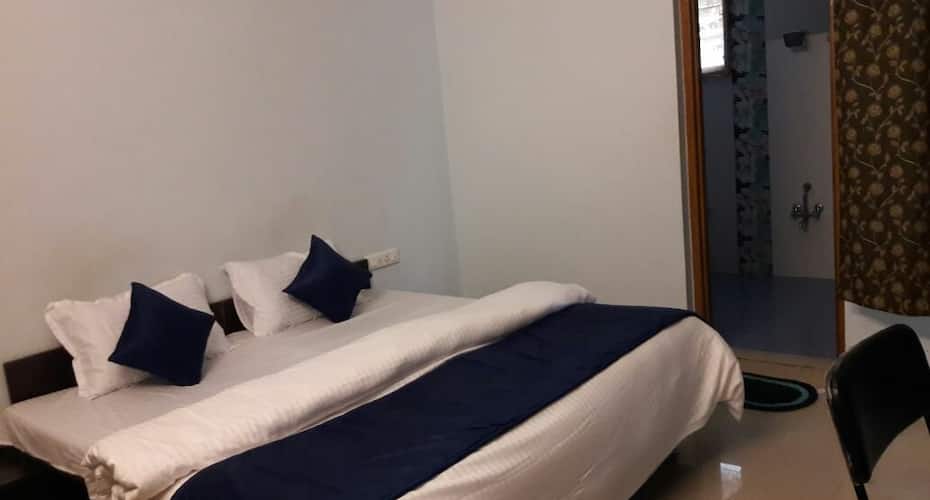 Corporate Long Stay Guest House In Prahladnagar, Ahmedabad 5