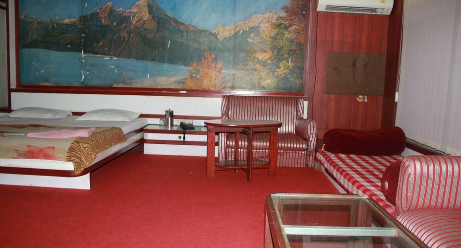 Hotel Milan, Belgaum 4