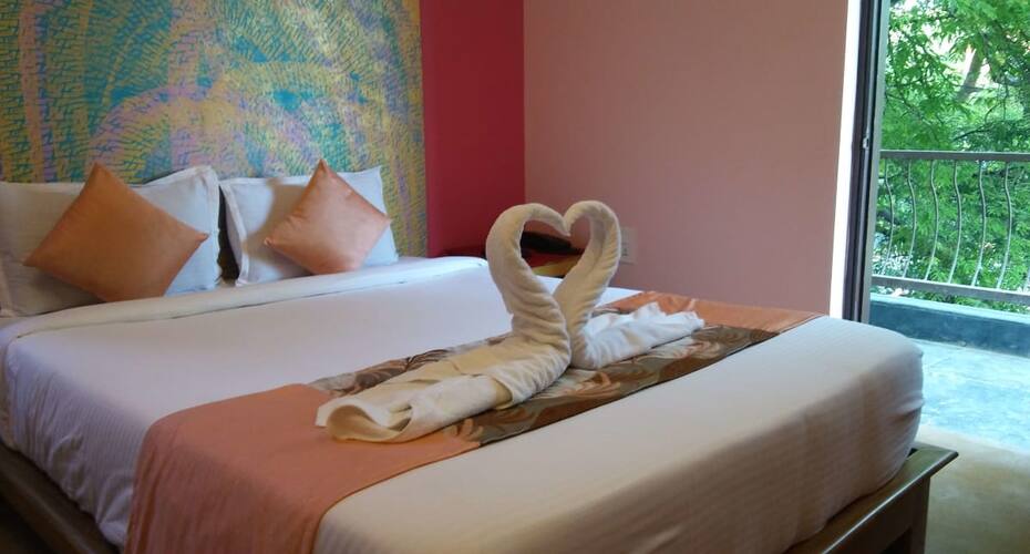 Resort Maximum Holiday Inn, Goa 1