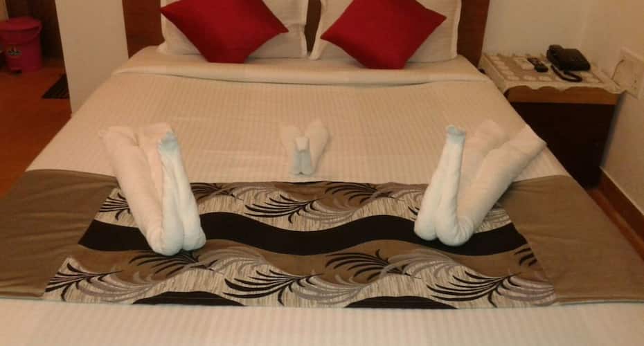 Resort Maximum Holiday Inn, Goa 4