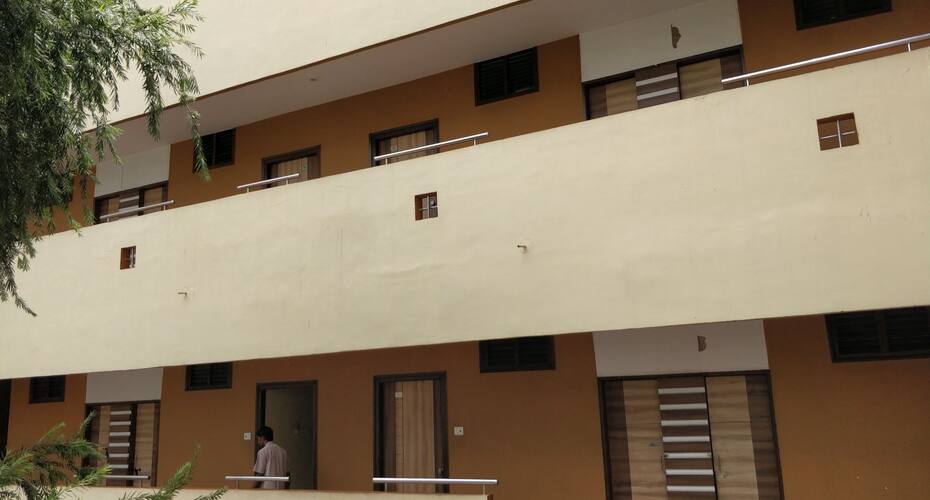 Dwaraka Paradise (New Block), Hyderabad 1
