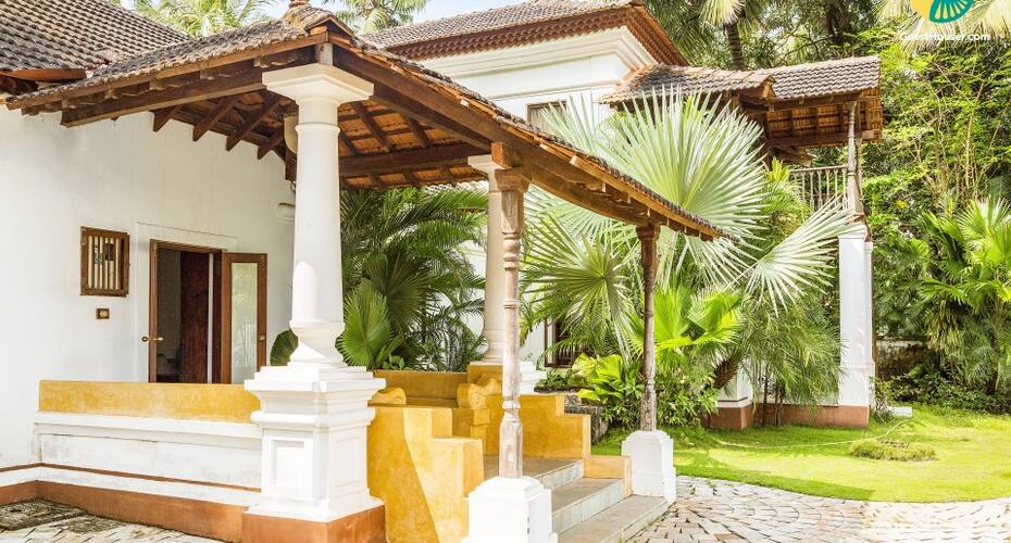 Portuguese 4-BR pool villa, Goa 2