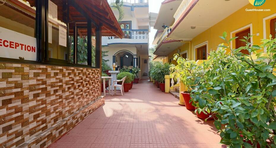 Private room near Calangute Beach, Goa 5