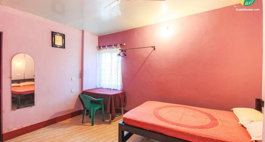 5-bedroom guest house, Goa 4