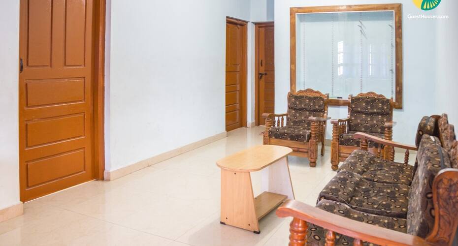 Apartment room near Vagator Beach, Goa 5