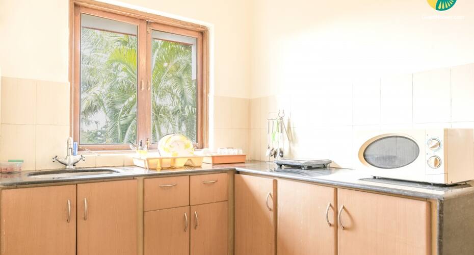 1-BR apartment near Baga Beach, Goa 5