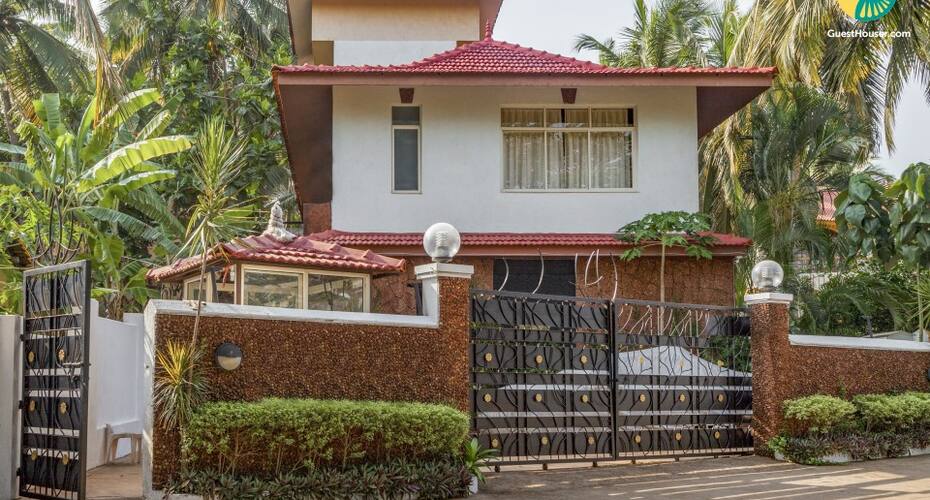 4-BR villa with a private pool, Goa 1