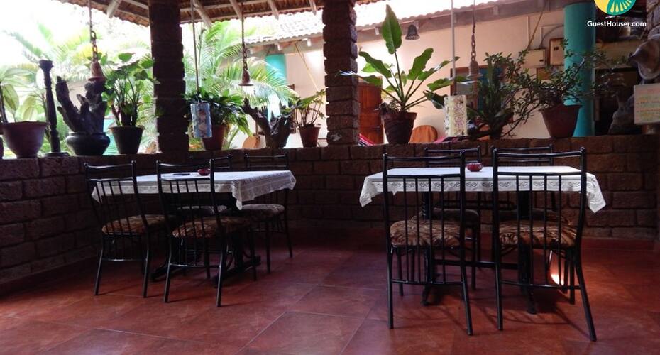 Homestay for 3 in Anjuna, Goa 5
