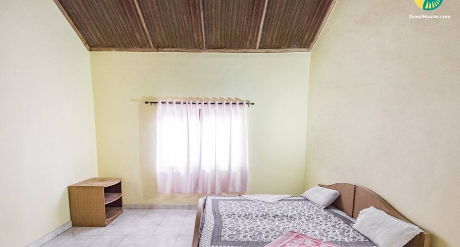 Private room for 3, 1 km from Candolim Beach, Goa 3