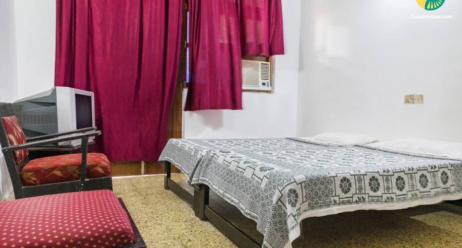 1-BR stay near Calangute Beach, Goa 3