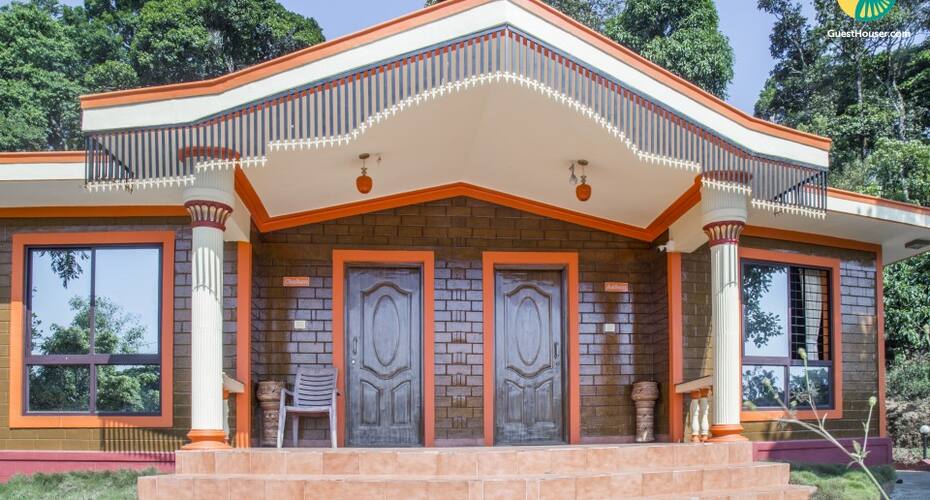 Cottage Room For 3 Guests, Madikeri 1