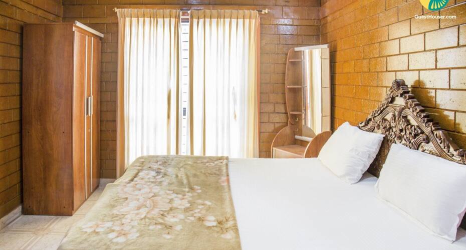 Cottage Room For 3 Guests, Madikeri 2