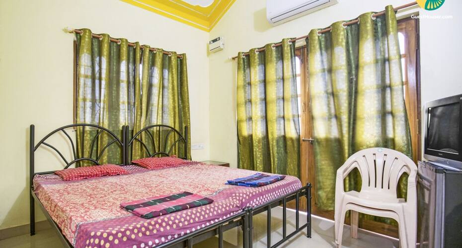 1-BR stay near Calangute Beach, Goa 4