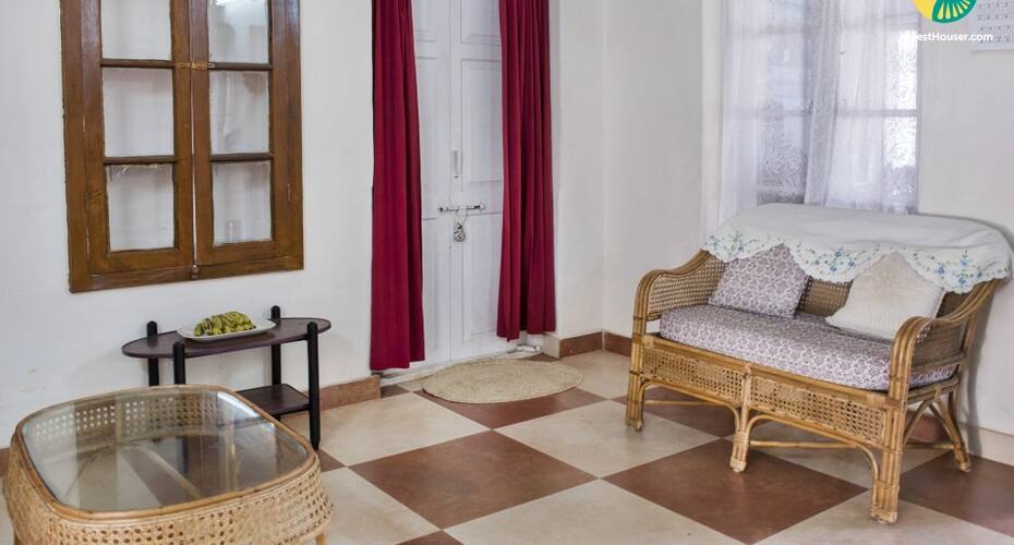 Room for 3 in a shared bungalow, Ooty 3