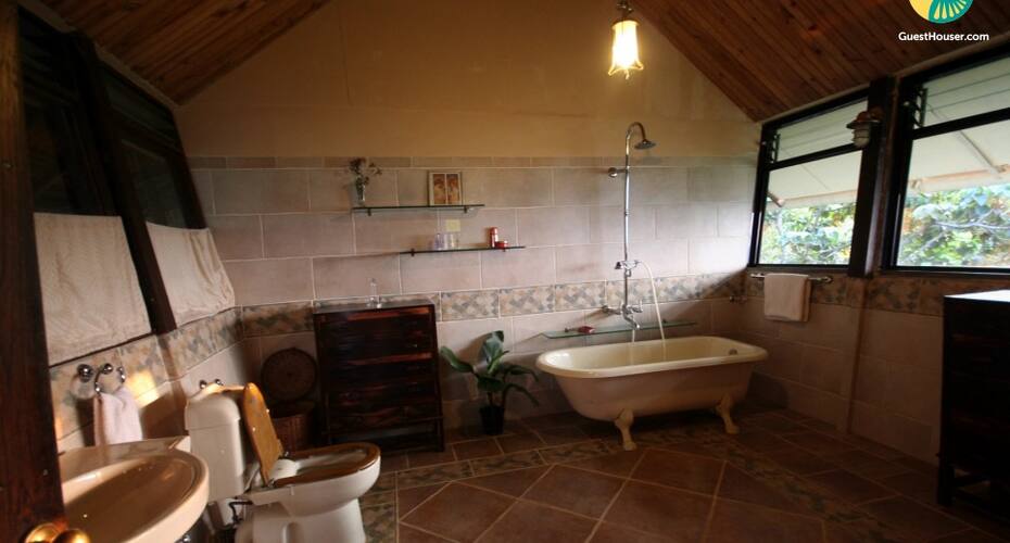 3-BR treehouse for 8, Lonavala 3