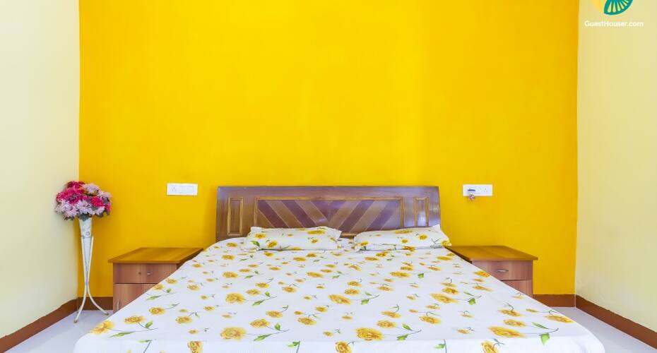 1-BR stay near Varsoli Beach, Alibaug 3
