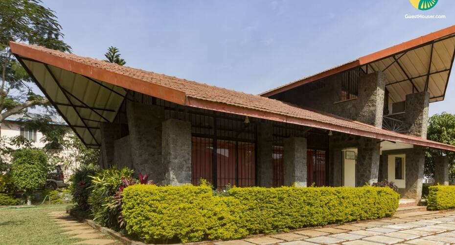 3-BR pool bungalow, Lonavala 1
