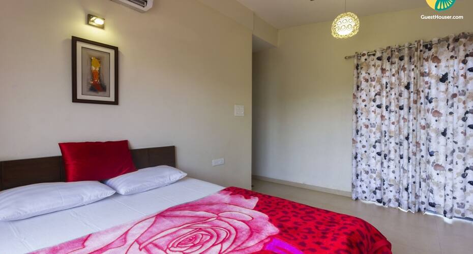 2-BR bungalow for 10 guests, Lonavala 3