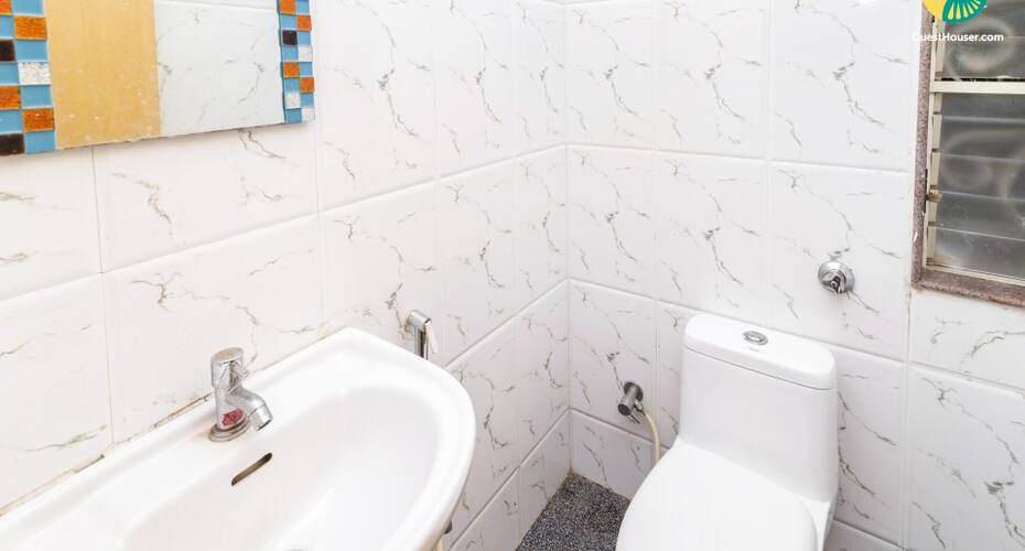 1 BHK with a pool, Goa 3