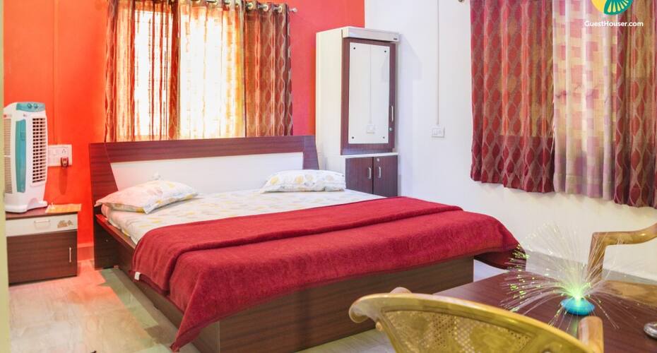 Boutique stay for 3, Mahabaleshwar 2