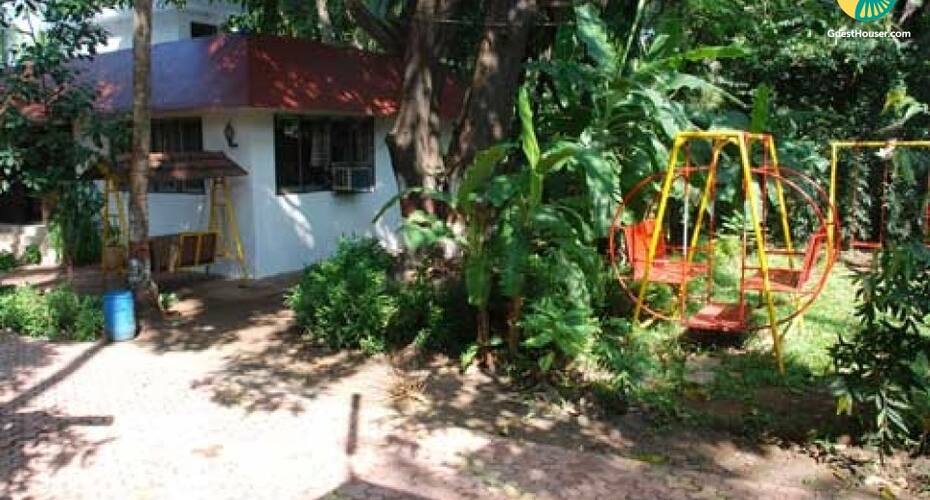 Room for 2 in a homestay, Alibaug 1