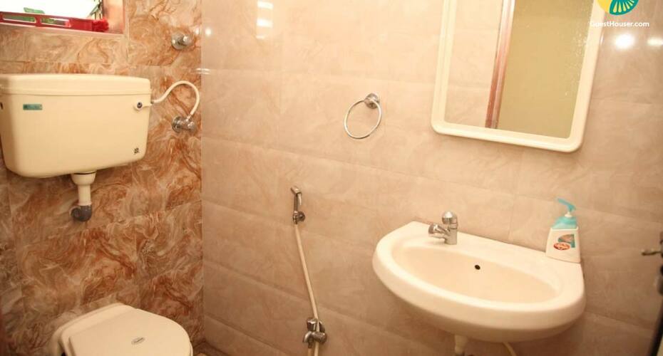 4-BR cottage for group stay, Alibaug 5
