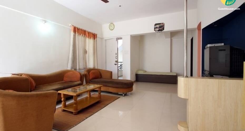 2-br Apartment For 6, Pune 4