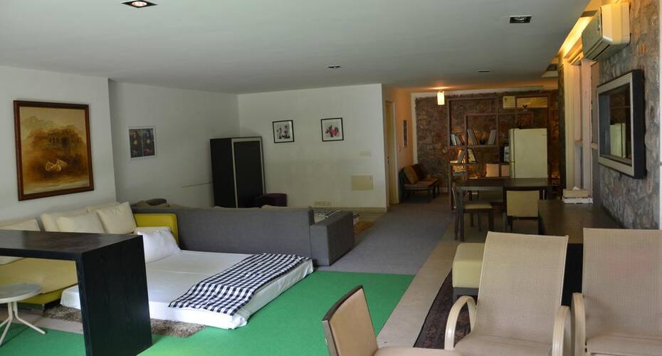 Aravali Golf Yoga Country House, Gurgaon 2