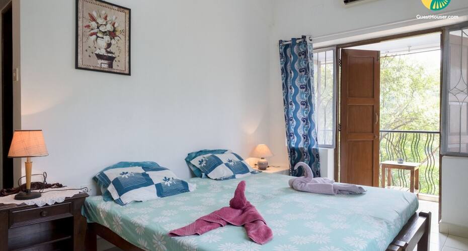 Private room in a guesthouse, Goa 3