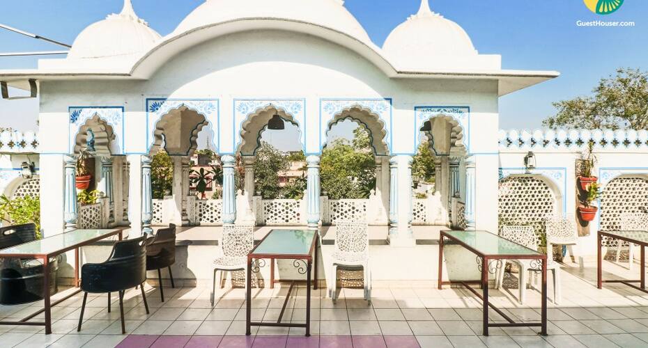 Private room near Rajuput Palace, Jaipur 2