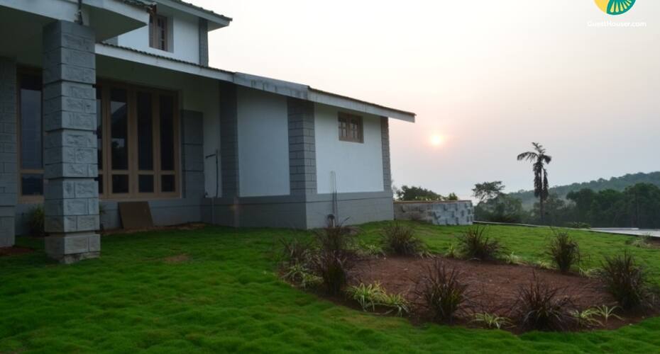 3-BR homestay with Wifi, Chikmaglur 1