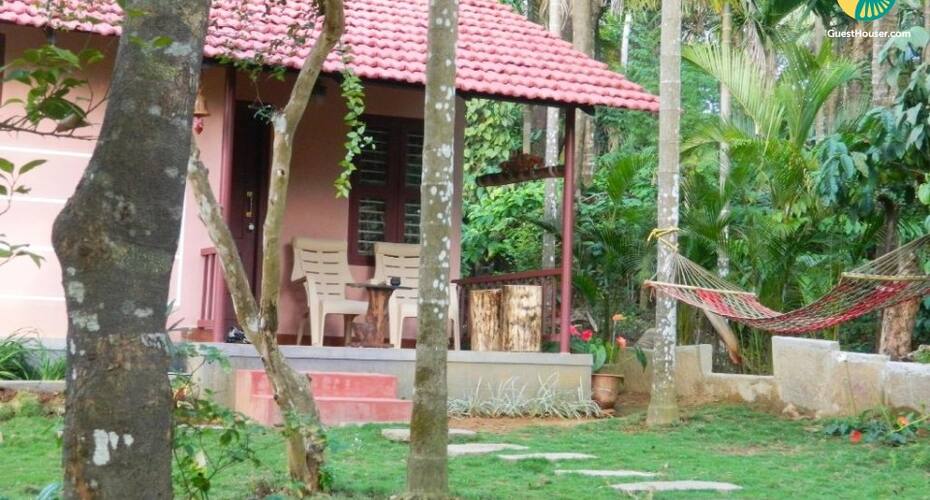 2 rooms ina pet-friendly homestay, Chikmaglur 1