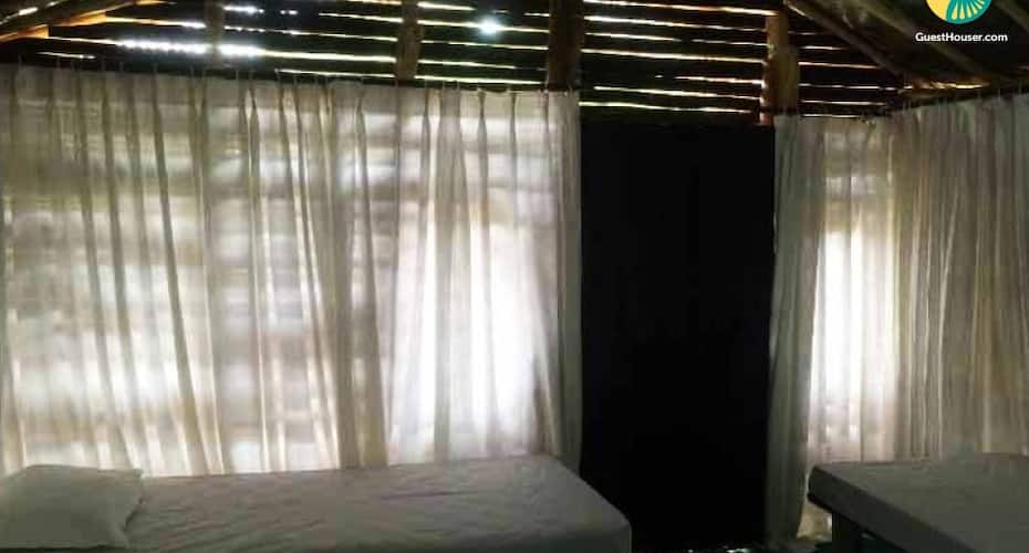 Room for 3 guests in a homestay, Chikmaglur 1