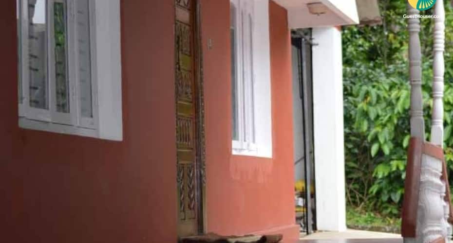 Room for 3 guests in a homestay, Chikmaglur 2