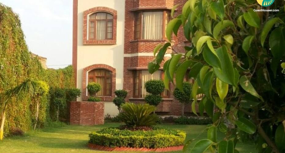 10-BR cottage for large groups, Amritsar 1
