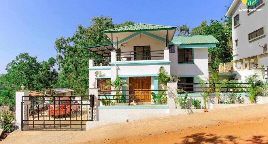 4-BR bungalow for 15, Panchgani 4