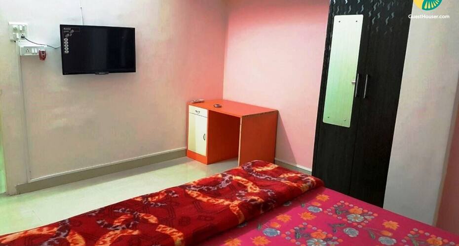 2-BR apartment for 6, Nashik 3