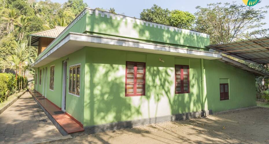 Backpackers Retreat In A Serene Environment, Munnar 4