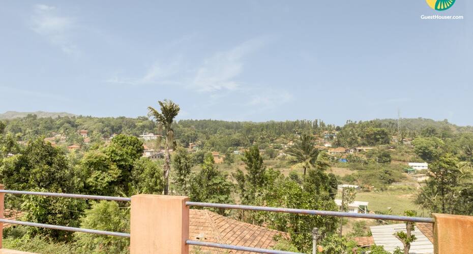 Restful Homestay With An Ample Parking Space, Coorg 2
