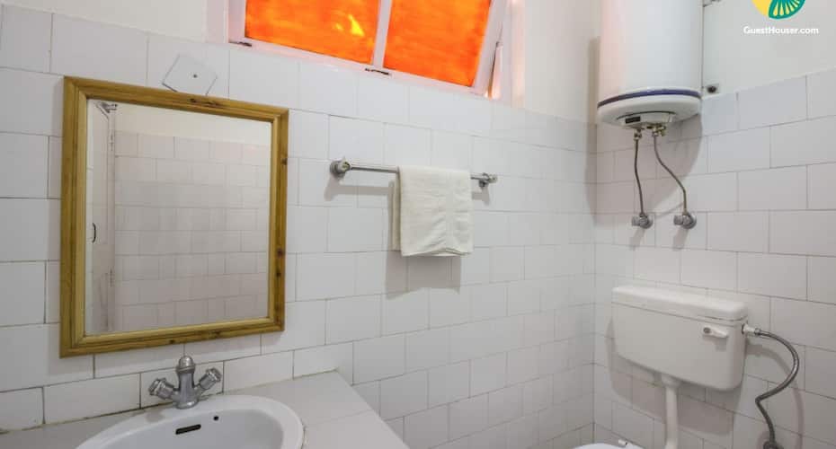 Well-furnished 1-bedroom stay, 600 m from Manu Temple, Manali 3