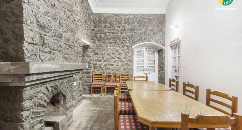Private cottage room for 3, Nainital 2